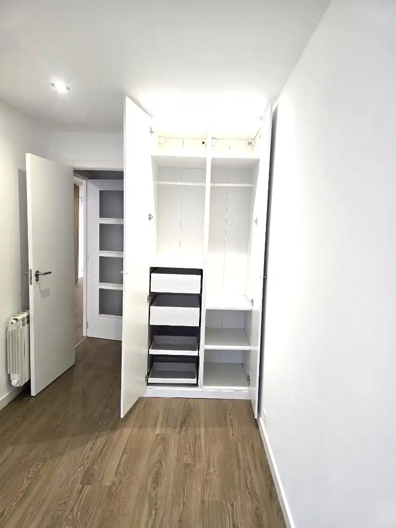Bedroom of Flat for rent in Vigo 