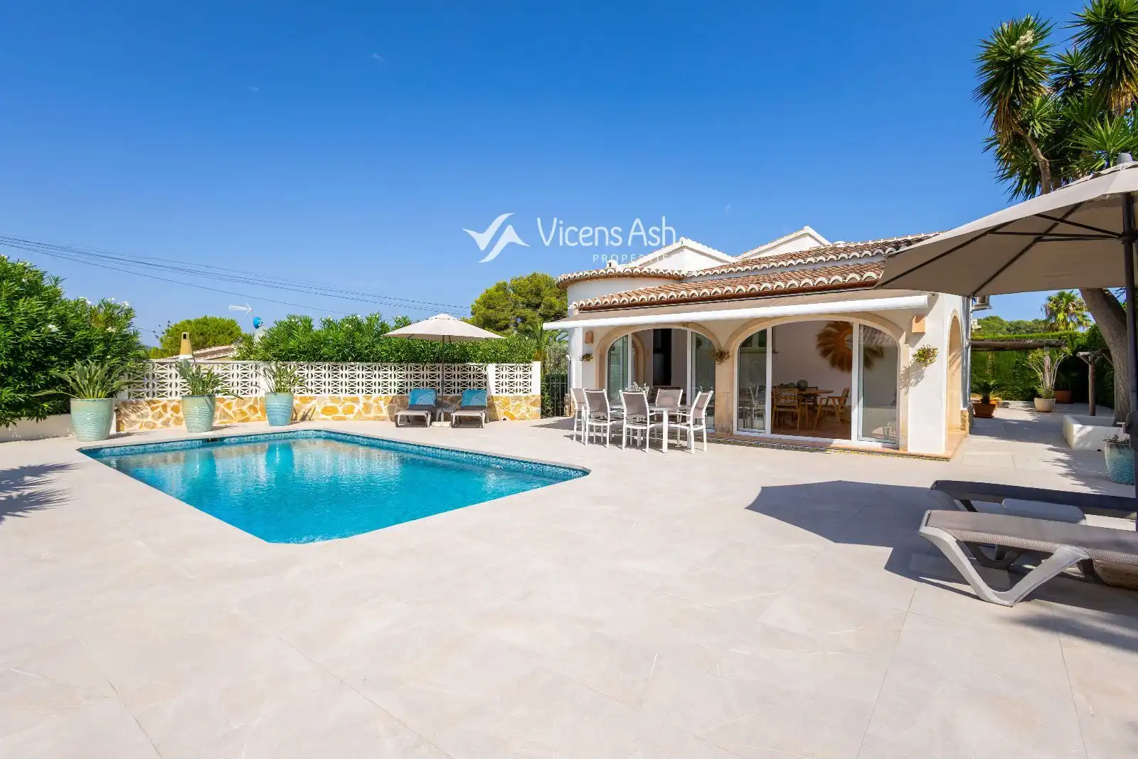 Vista exterior de Casa o chalet en venta en Jávea / Xàbia con Aire acondicionado, Calefacción y Piscina