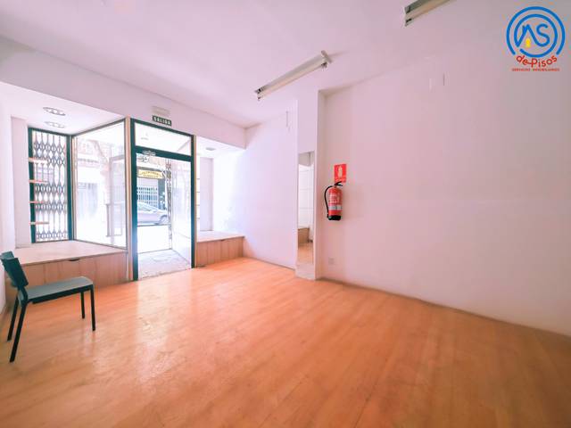 Local comercial en Alquiler en Calle de José García Sánchez, 34 en Ciudad Jardín - Parque Roma