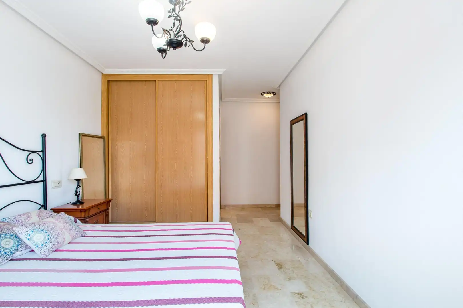 Habitación de Ático en venta en Murcia con Aire acondicionado, Terraza y Trastero