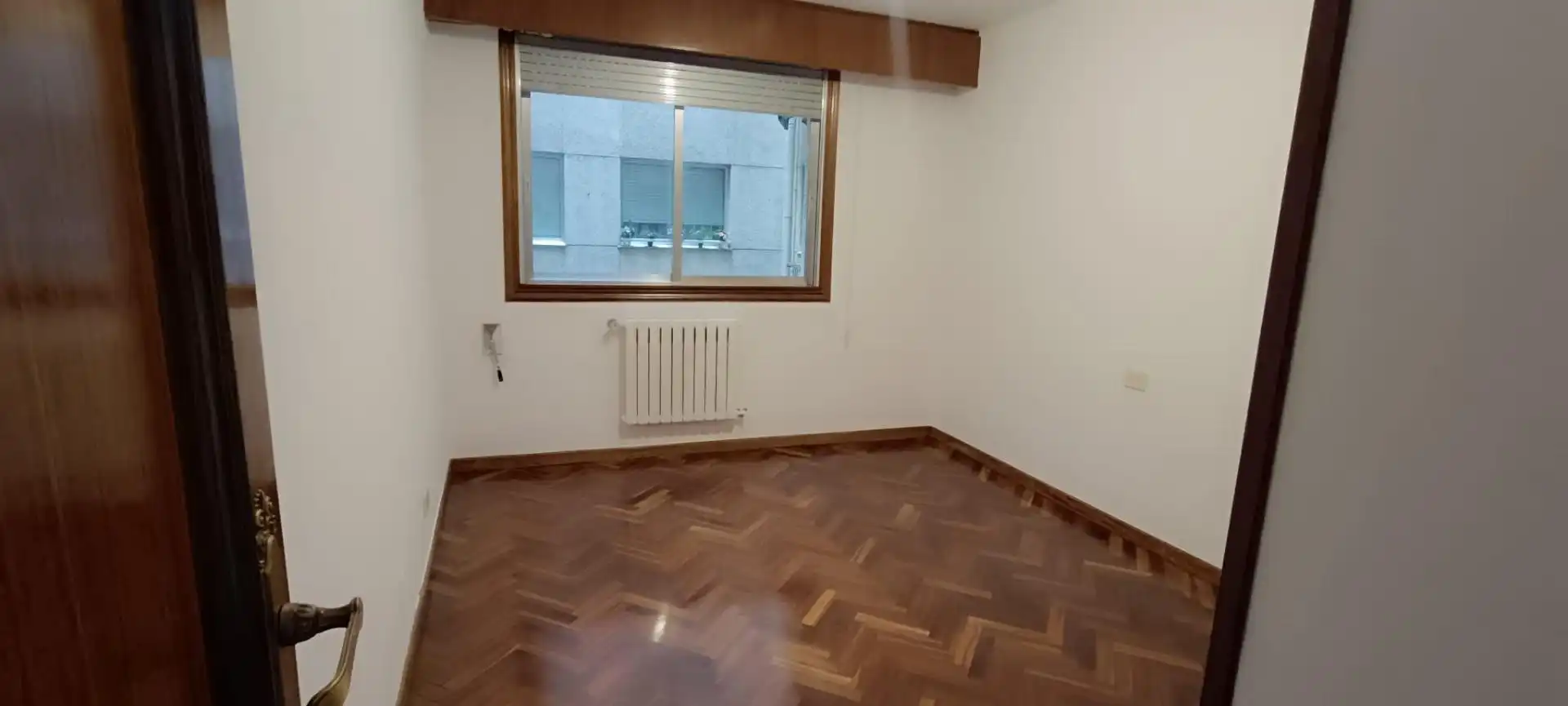 Habitación de Piso de alquiler en A Coruña Capital  con Calefacción y Parquet
