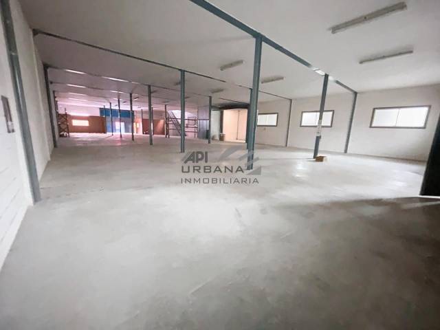 Nave industrial en Alquiler en De La Hostelería en Poleares
