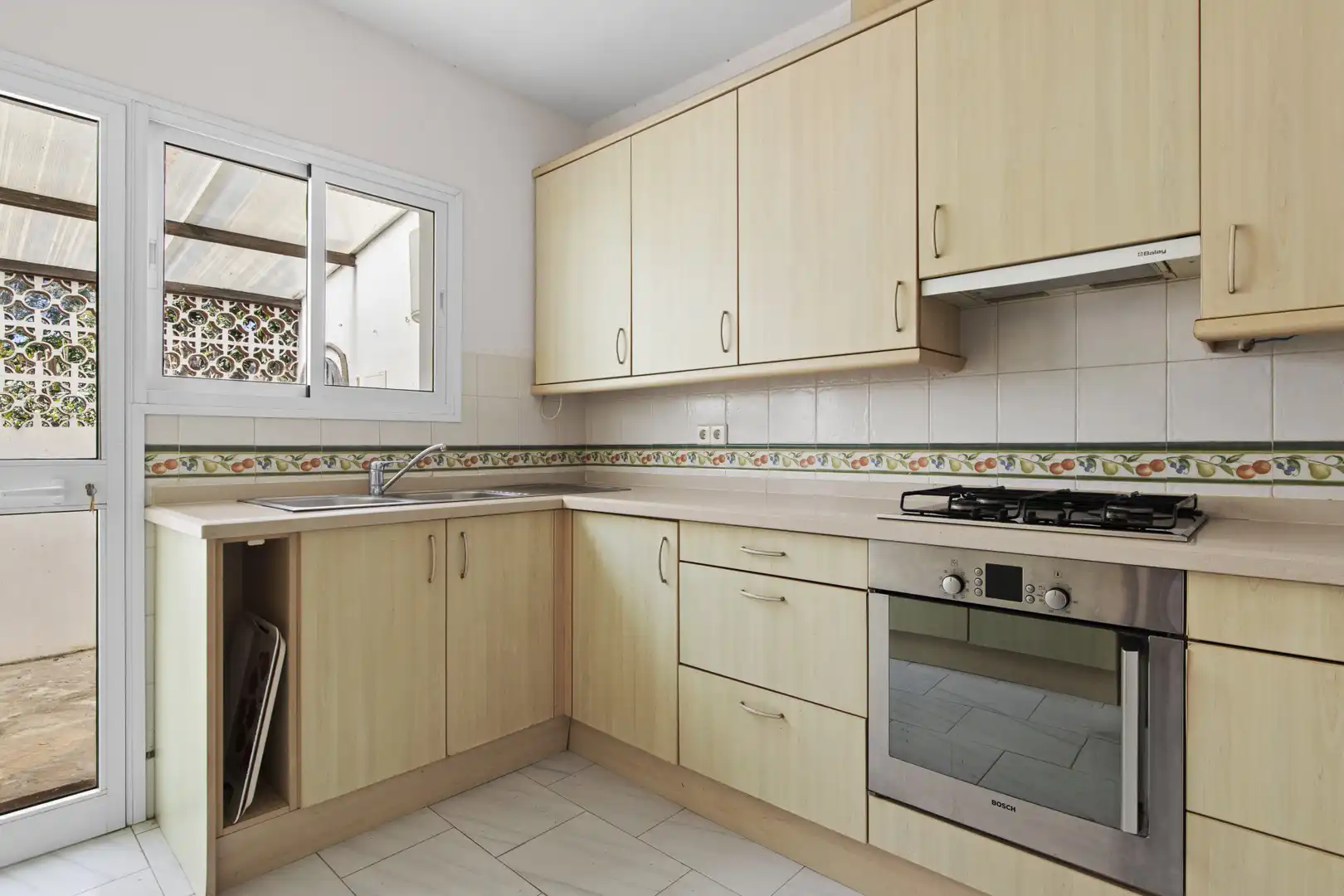 Kitchen of Houses for sale in Marbella  with Private garden, Terrace and Storage room