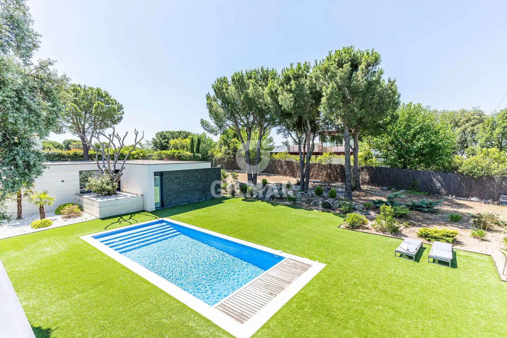 Jardí de Casa o xalet en venda en Madrid amb Calefacció, Jardí privat i Piscina