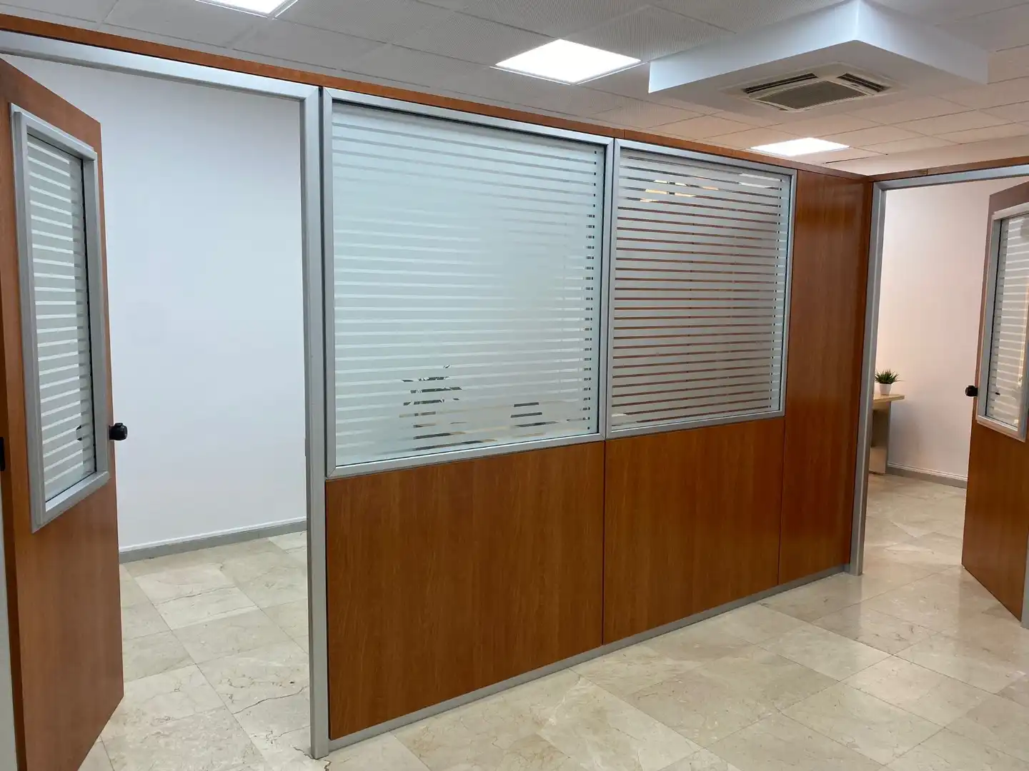 Office for rent in Fuenlabrada  with Air Conditioner and Heating