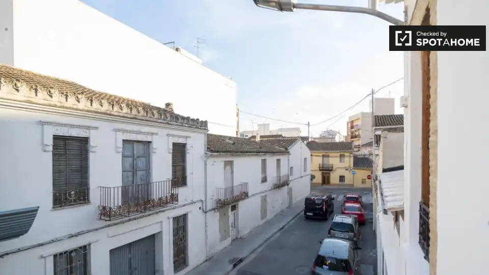 Vista exterior de Pis de lloguer en Valencia amb Aire condicionat, Calefacció i Moblat