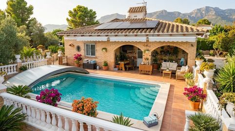Chalet en venta en Roquetes, 5 dormitorios.