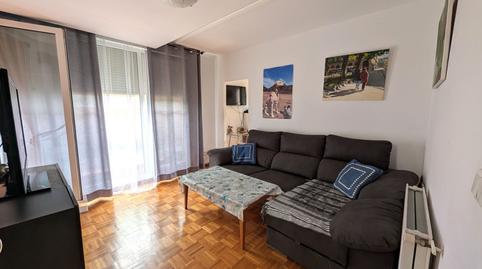 Foto 2 von Wohnung zum Verkauf in Lasarte-Oria, Gipuzkoa