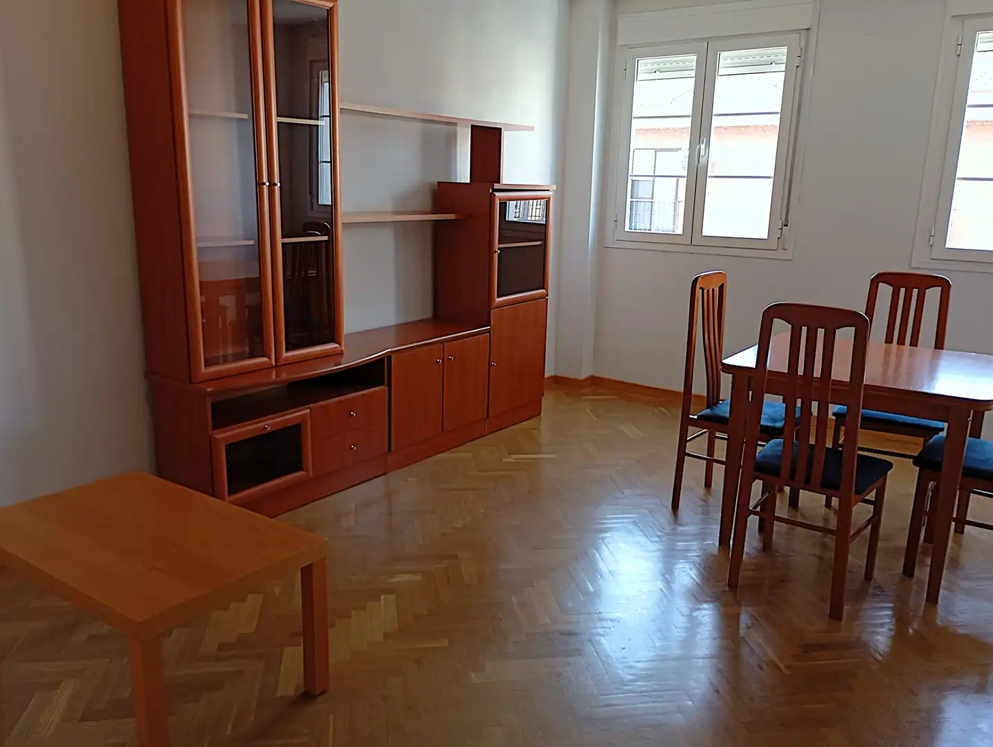 Sala d'estar de Apartament de lloguer en Aranjuez amb Aire condicionat, Calefacció i Parquet