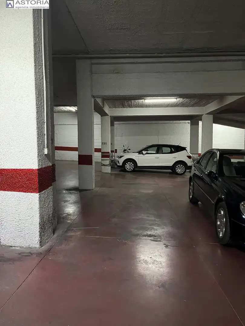Parkplatz von Wohnung zur Miete in Beiro