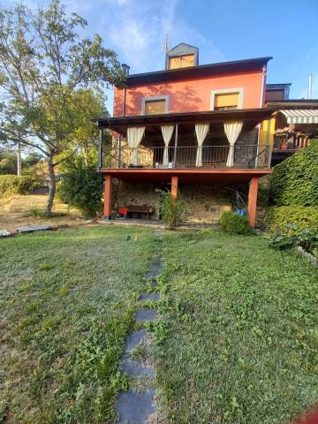Casa-chalet en Venta en Noceda del Bierzo