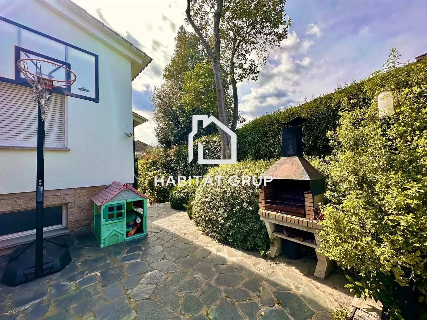 Vista exterior de Casa o xalet en venda en Santa Coloma de Farners amb Aire condicionat, Calefacció i Jardí privat