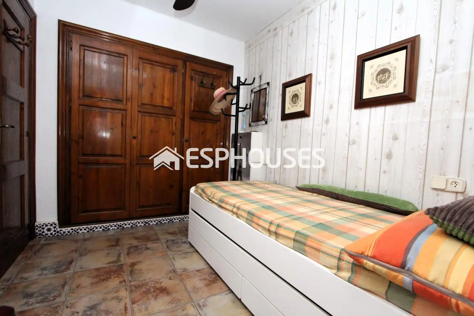 Habitación de Ático en venta en Guardamar del Segura con Amueblado y Balcón