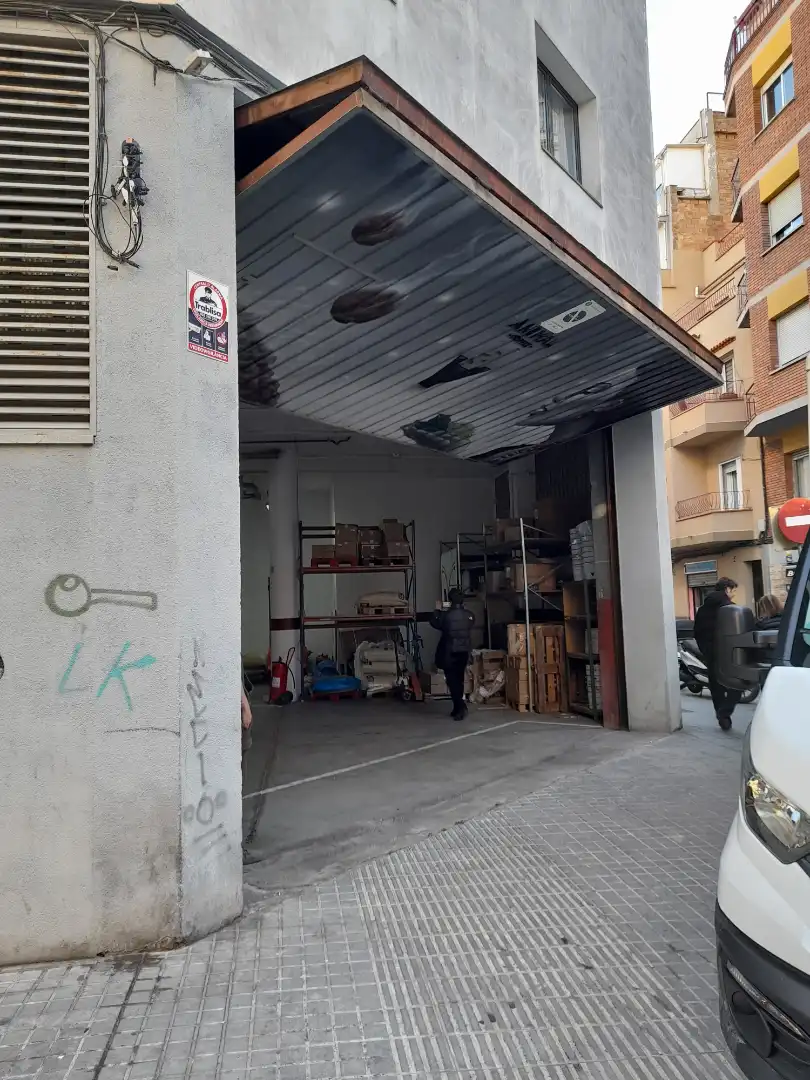 Parking de Nave industrial de alquiler en L'Hospitalet de Llobregat con Calefacción