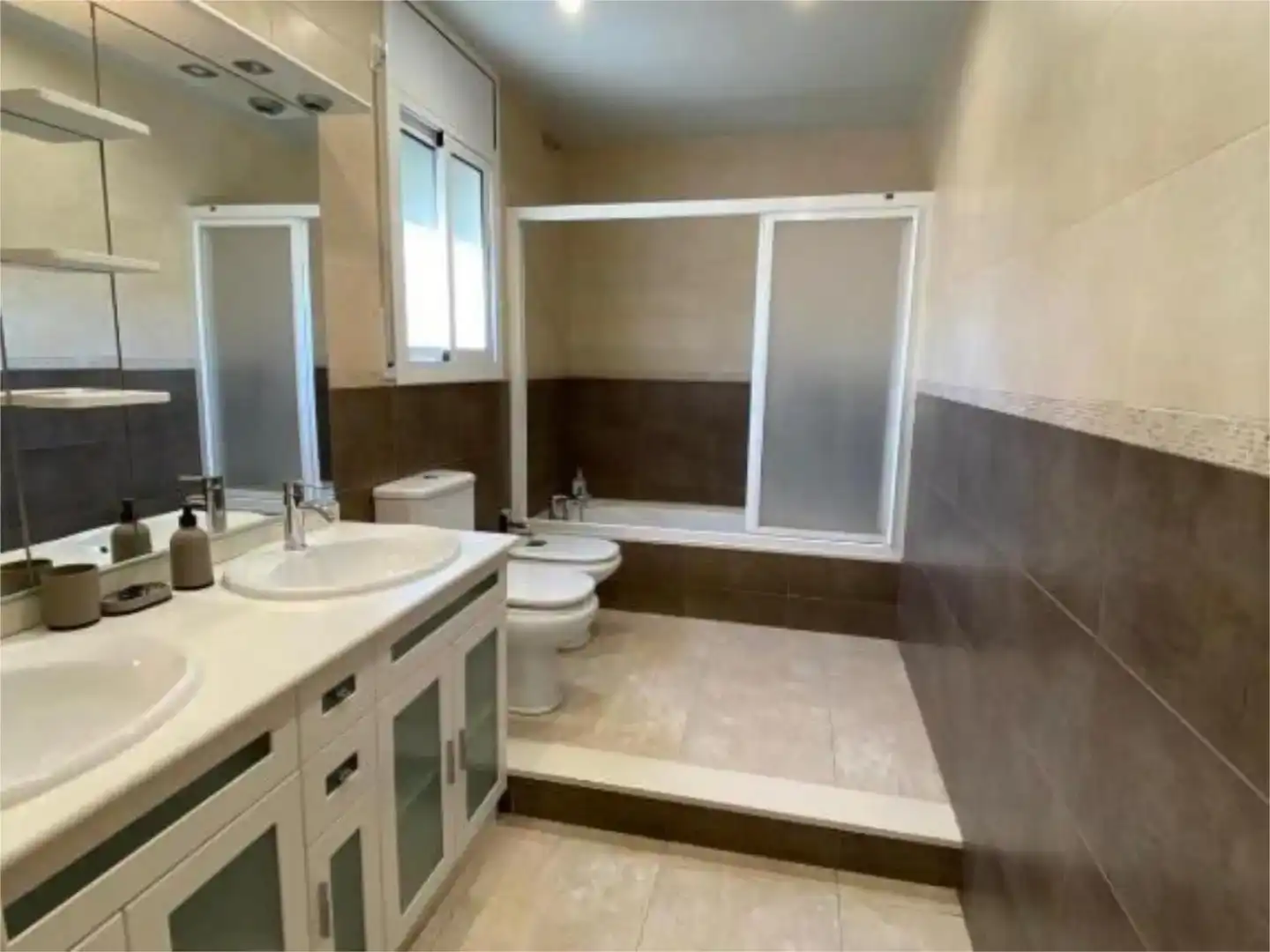 Bany de Casa o xalet en venda en Calafell amb Aire condicionat, Piscina i Balcó