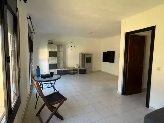 Adossat amb terrassa en venda a Nucli Urbà, imagen 5