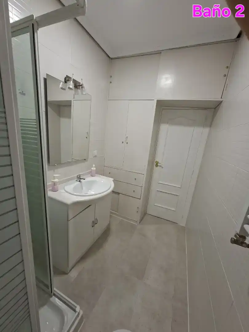Baño de Piso para compartir en Alcorcón con Parquet, Amueblado y Horno