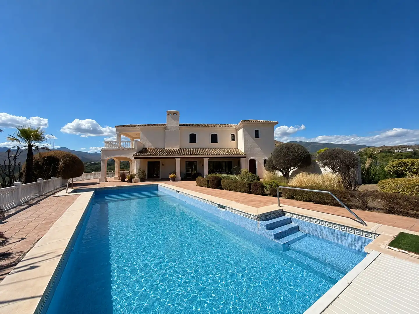 Villa avec piscine à vendre à Urbanizacion Caserias del Esperonal
