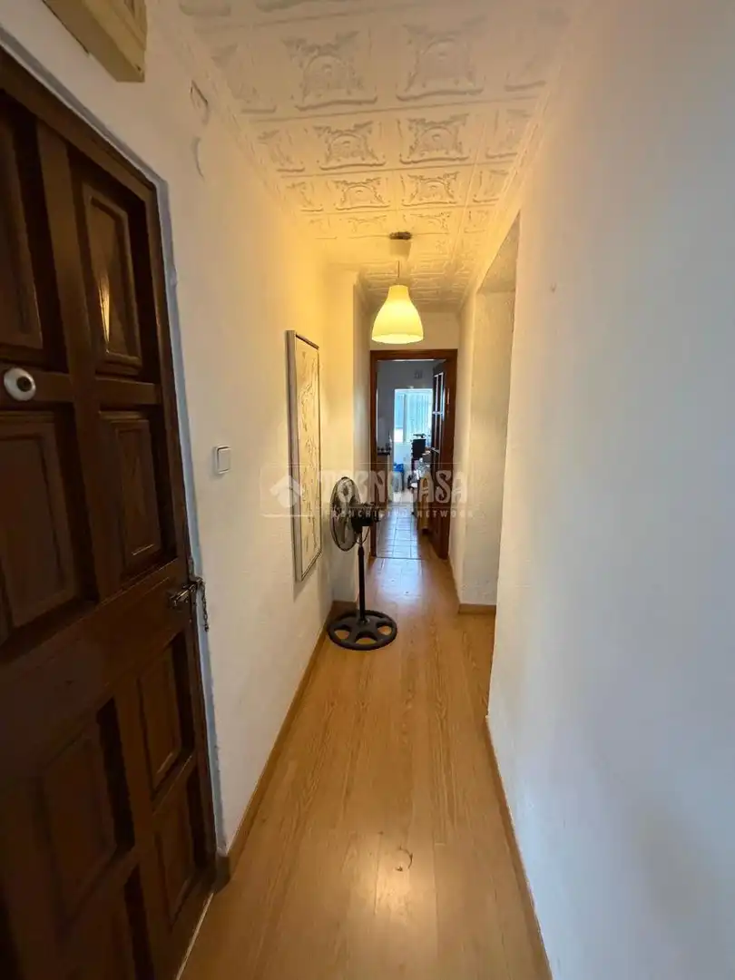 Flat for sale in Sevilla  with Air Conditioner