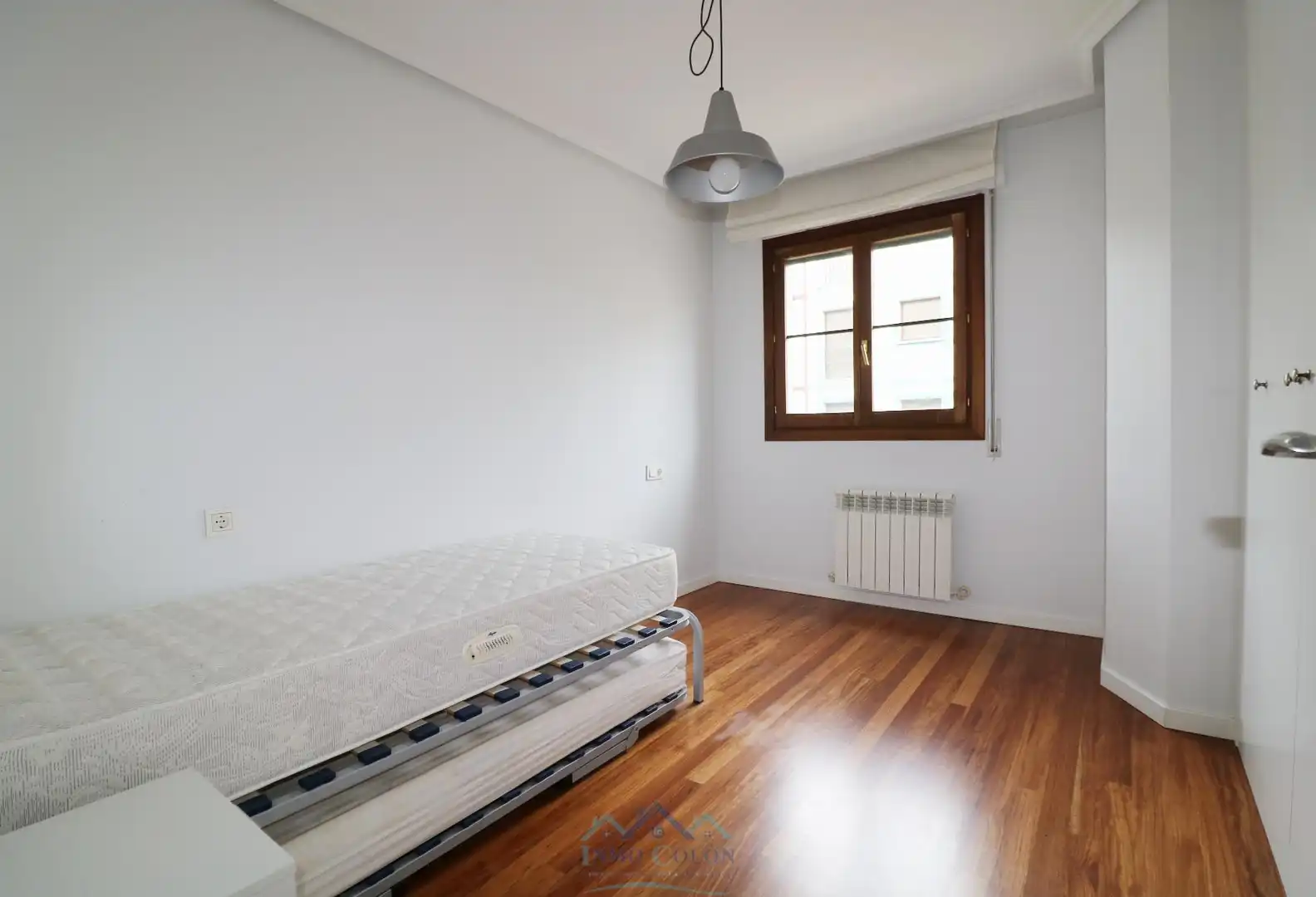 Habitación de Piso en venta en Irun  con Calefacción, Parquet y Terraza