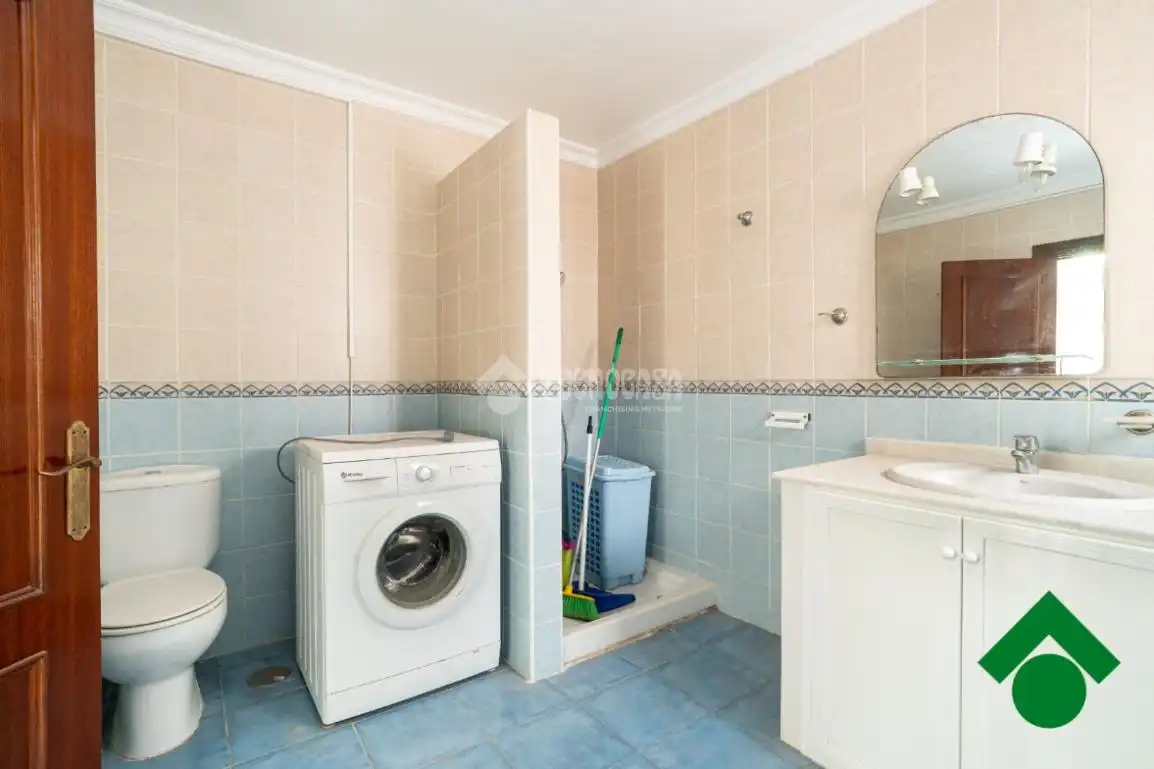 Baño de Casa adosada en venta en Cártama con Aire acondicionado