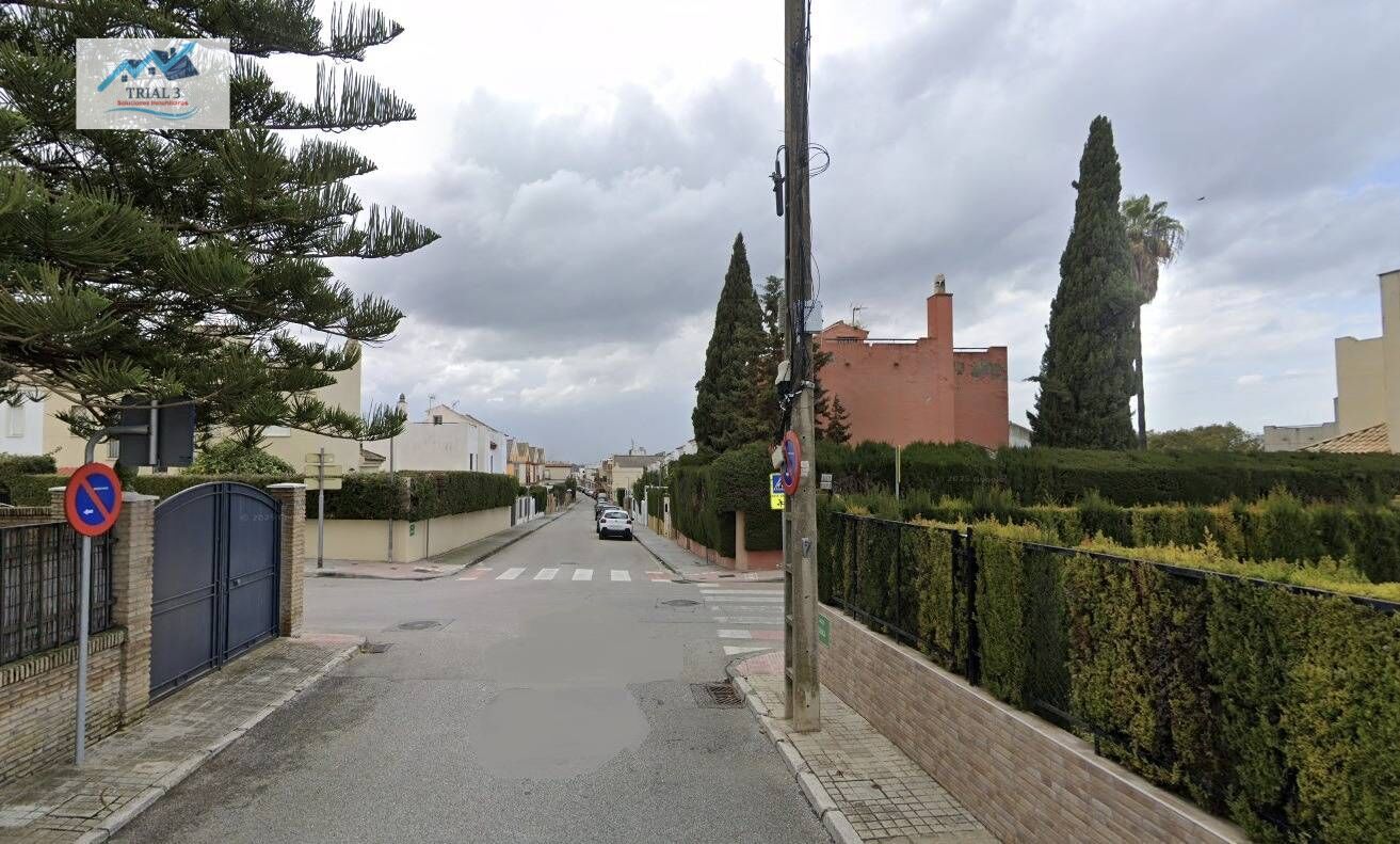 Exterior view of House or chalet for sale in Valencina de la Concepción  with Community pool