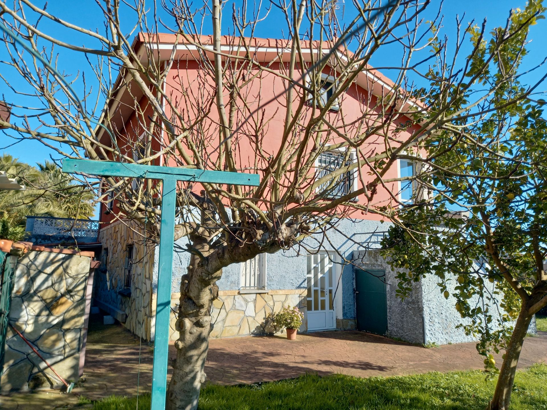 Vista exterior de Casa o chalet en venta en Castrillón con Calefacción, Jardín privado y Terraza
