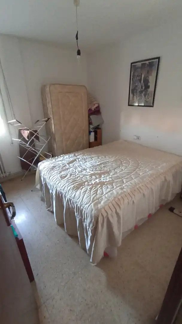 Habitación de Piso en venta en Lleida con Calefacción, Amueblado y Horno