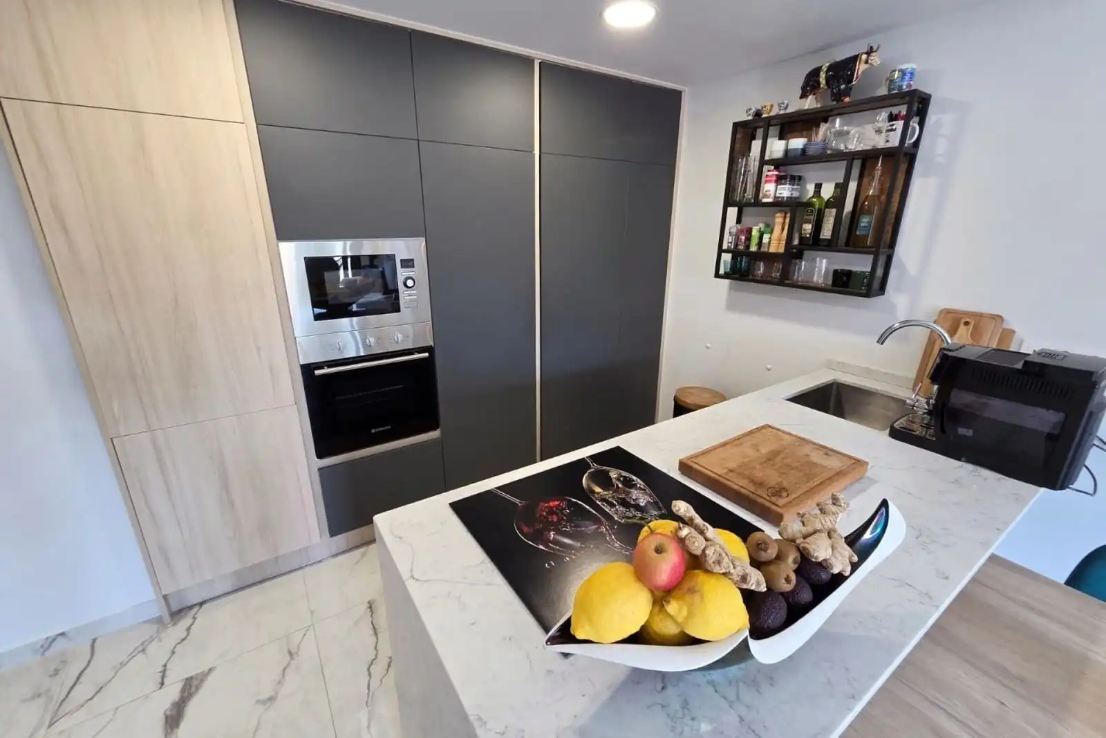 Cuina de Apartament en venda en Orihuela amb Terrassa i Piscina comunitària