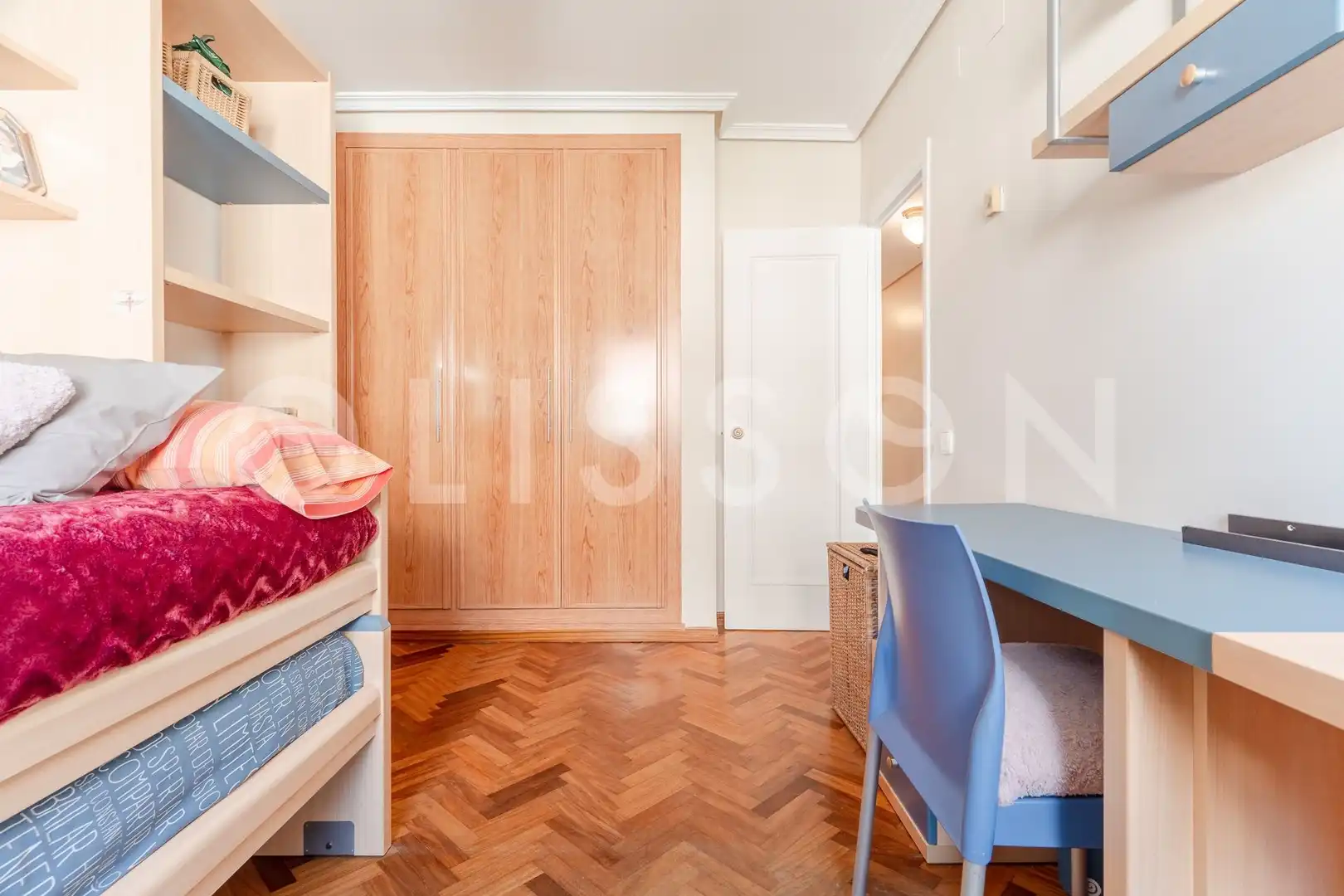 Bedroom of Flat for rent in Madrid  with Storage room and Community pool