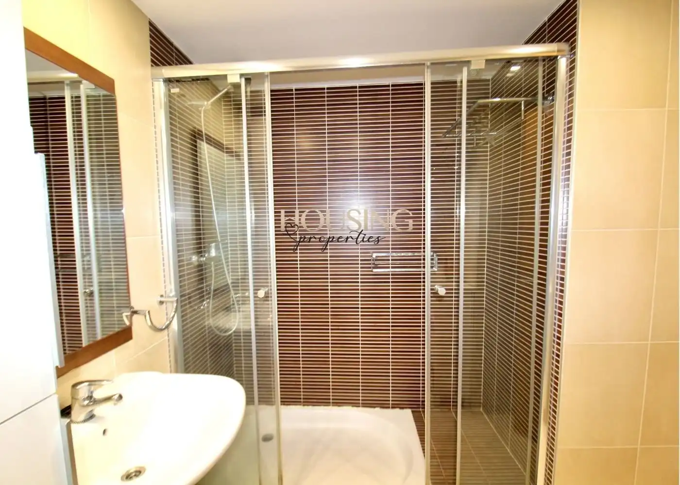 Ground floor for rent in Les Maravelles