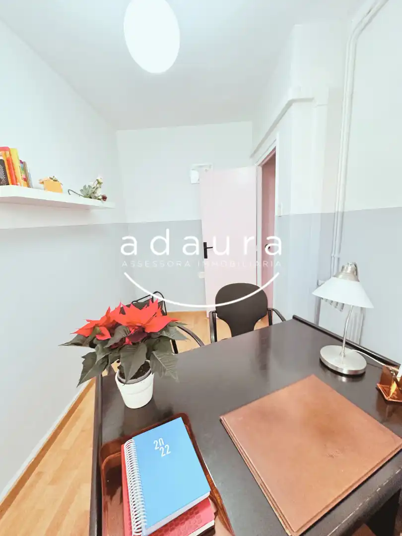 Office space with lift to rent in Caracter Riera 33, imagen 9