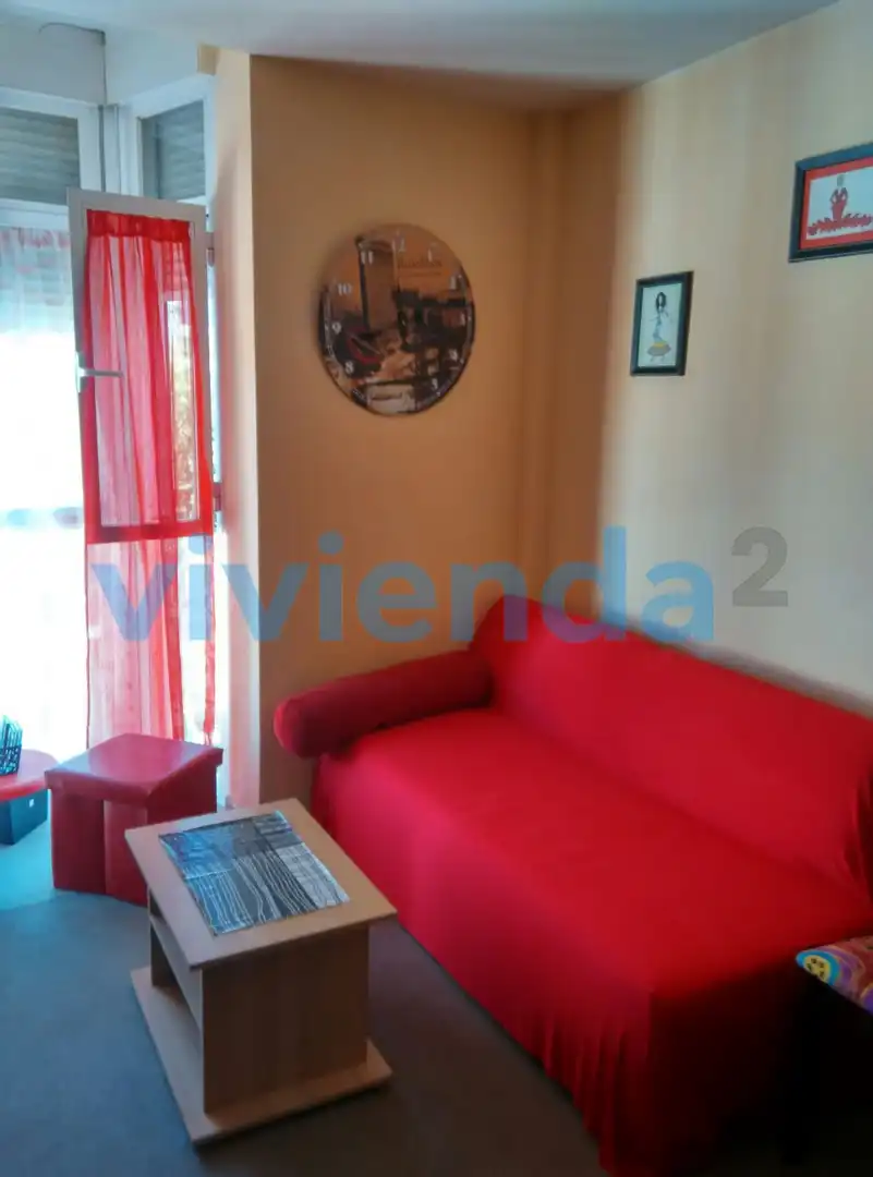Living room of Flat for sale in Madrid  with Air Conditioner, Heating and Storage room