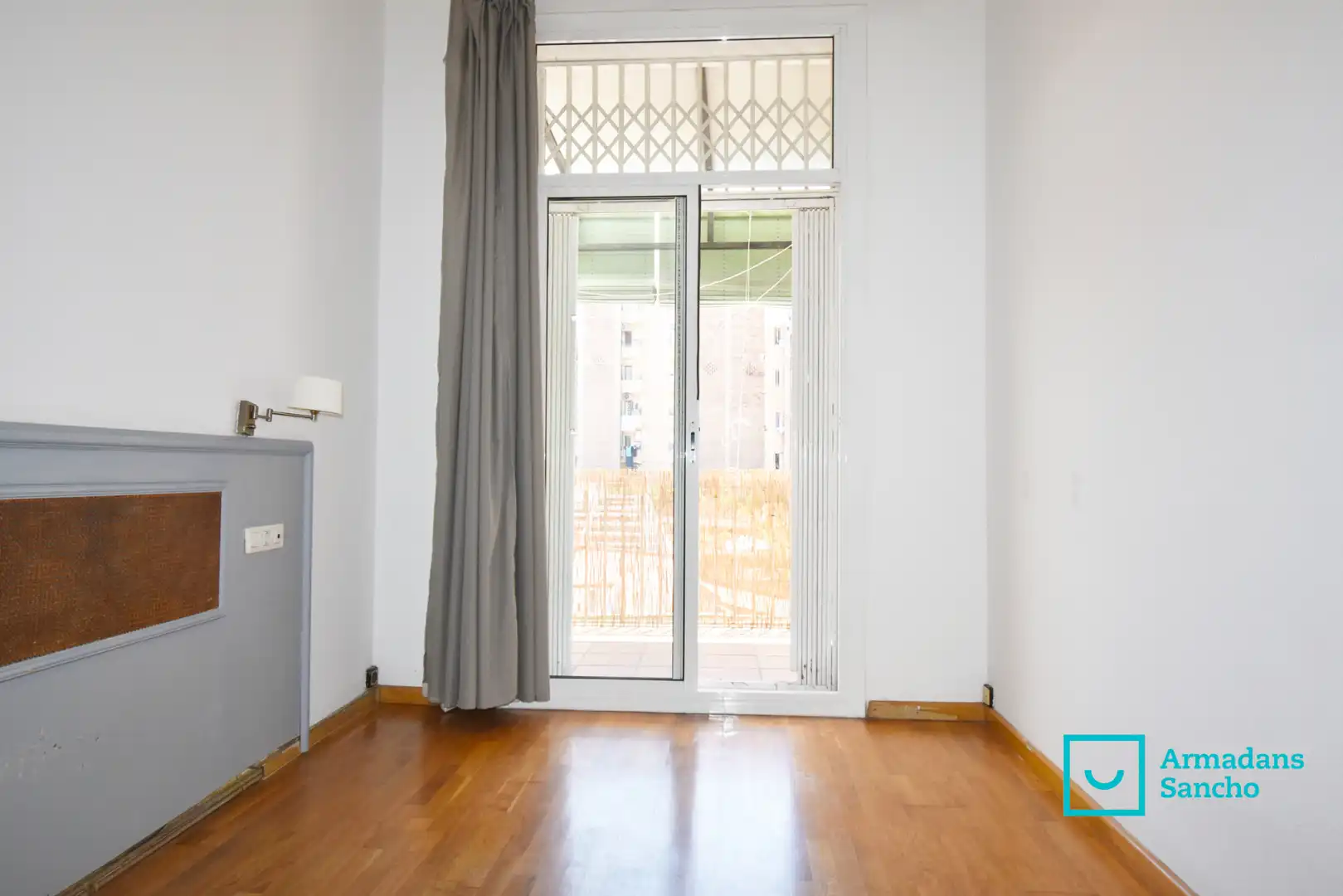 Bedroom of Flat for sale in Barcelona  with Air Conditioner, Parquet flooring and Oven