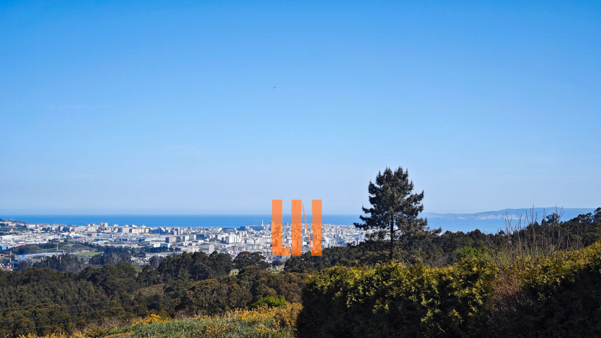 Exterior view of Flat for sale in A Coruña Capital   with Heating, Private garden and Storage room