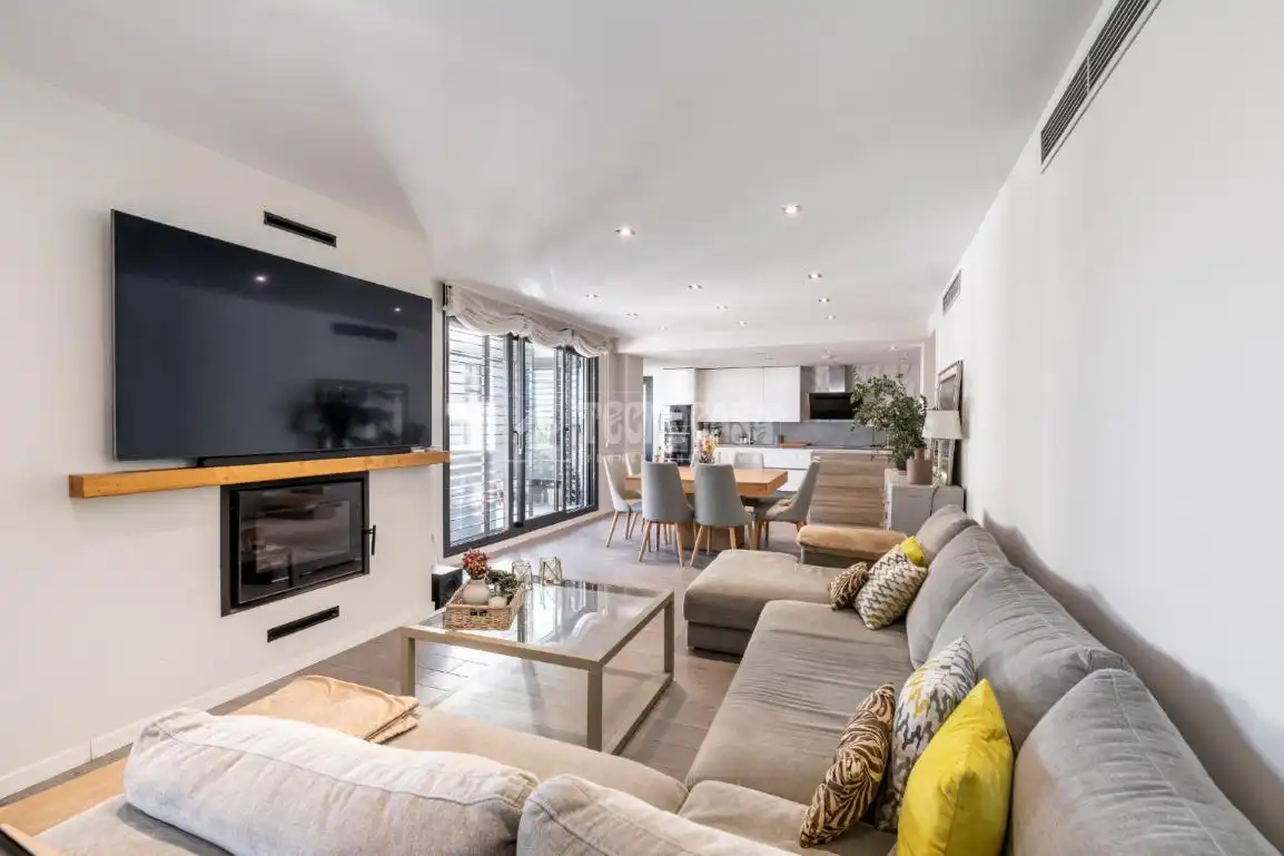 Sala de estar de Piso en venta en Torrelodones con Aire acondicionado, Jardín privado y Piscina comunitaria