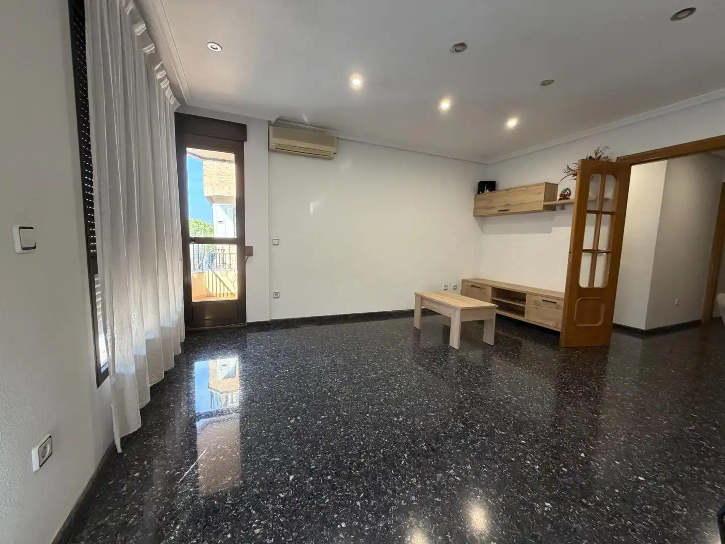 Wohnzimmer von Wohnung zum Verkauf in Parque de la Bombilla  