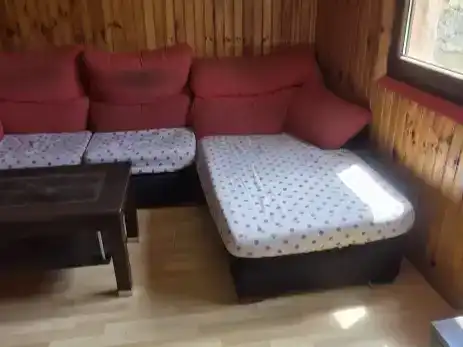 Sala d'estar de Finca rústica en venda en La Robla  amb Parquet