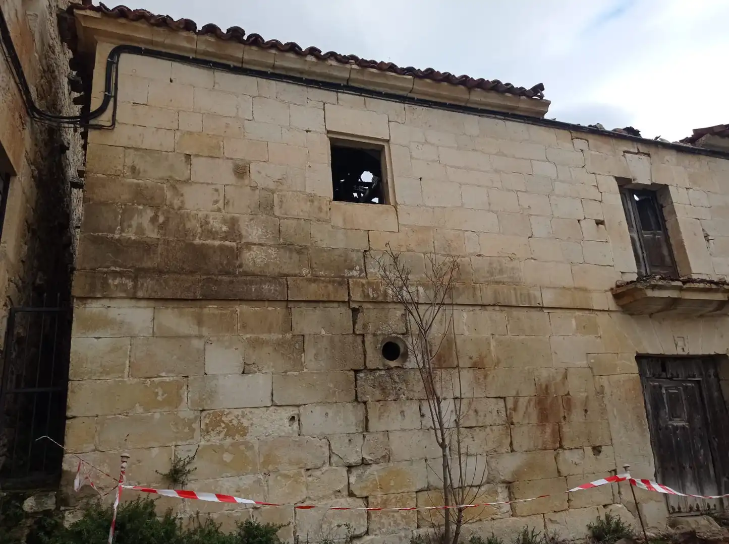 Vista exterior de Finca rústica en venda en Merindad de Valdivielso amb Jardí privat