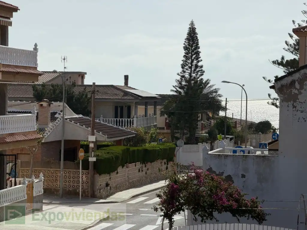 Vista exterior de Dúplex en venda en Pilar de la Horadada