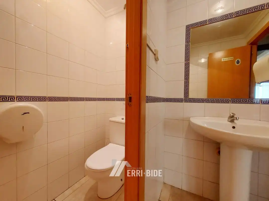Local comercial en venda a Derio Bidea, imagen 12