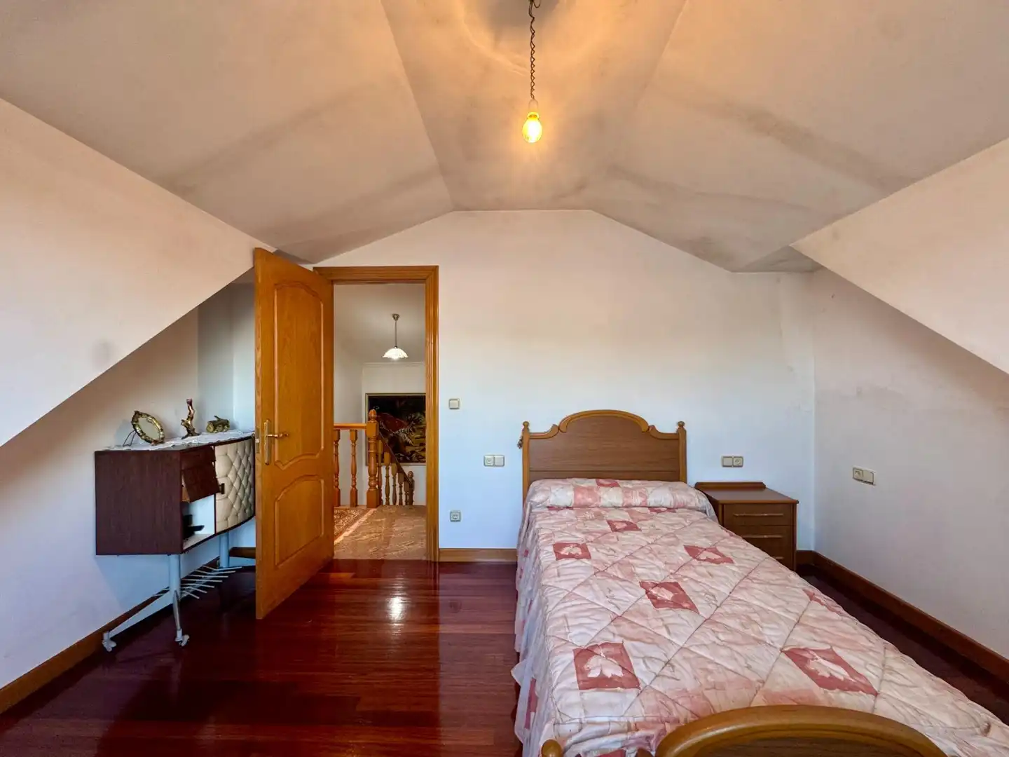 Schlafzimmer von Haus oder Chalet zum Verkauf in Redondela mit Heizung, Privatgarten und Parkett