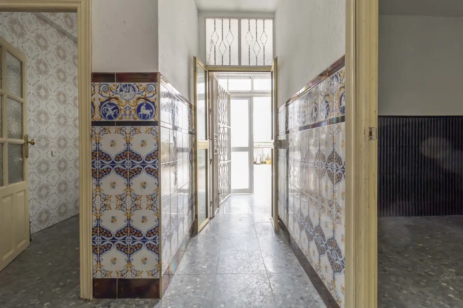 Detached homes for sale in Sevilla  with Air Conditioner, Terrace and Balcony