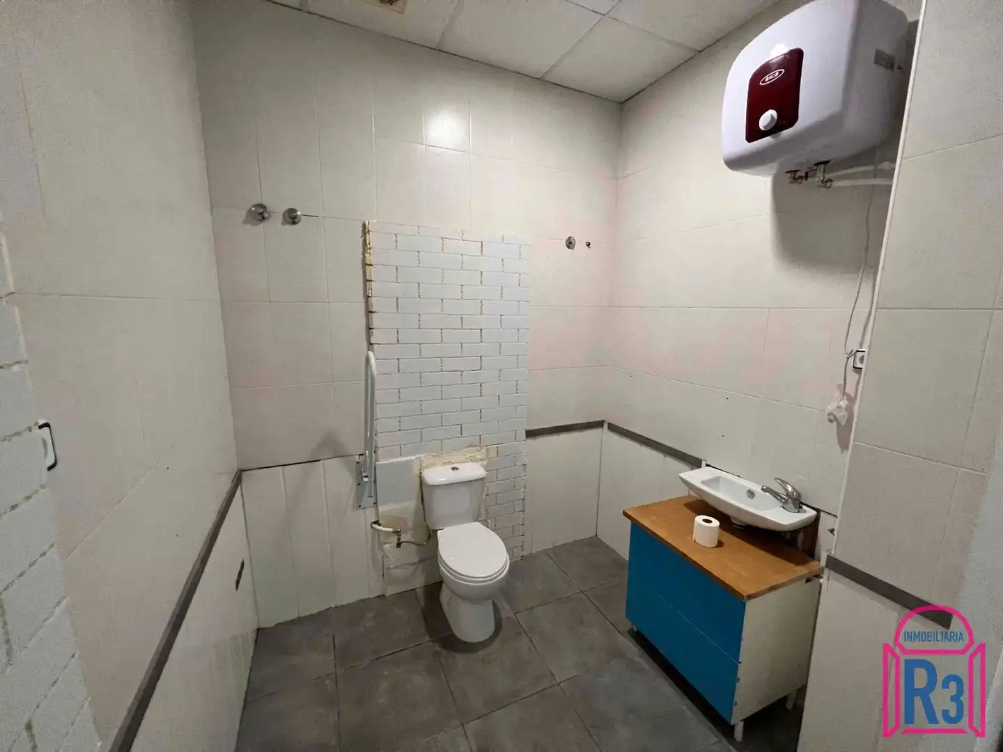 Badezimmer von Geschaftsraum zur Miete in León Capital 