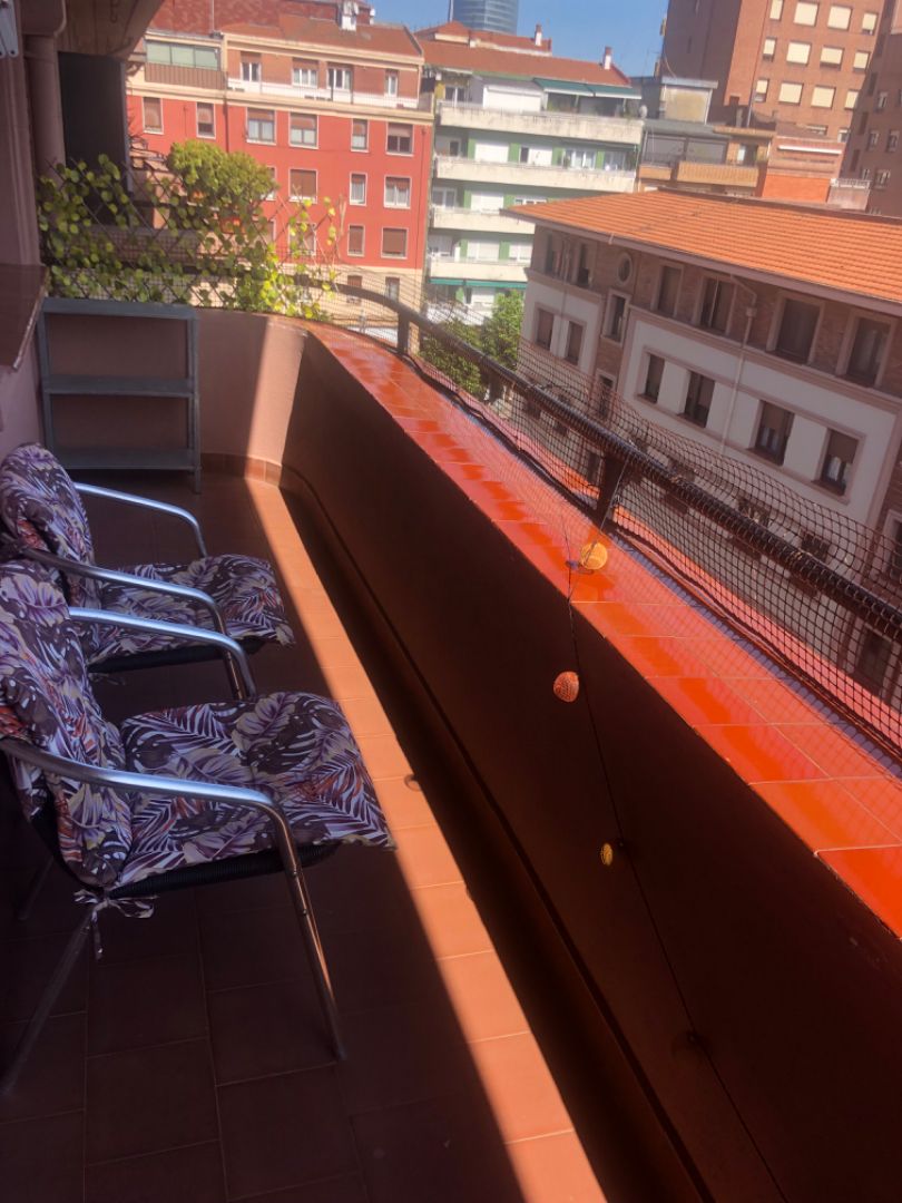 Terrassa de Àtic de lloguer en Bilbao  amb Calefacció, Parquet i Terrassa