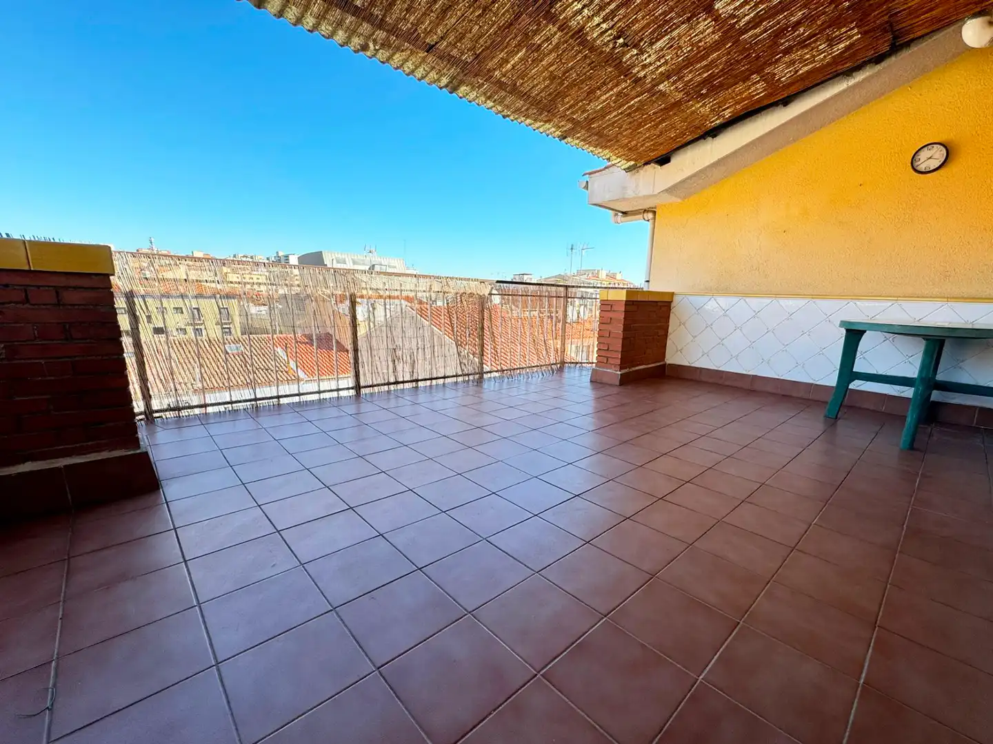 Terraza de Ático en venta en Barberà del Vallès con Terraza, Horno y Balcón