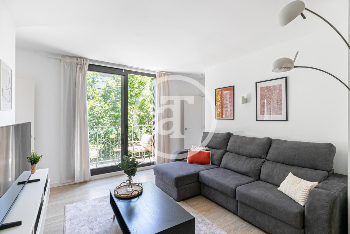 Exterior view of Flat for rent in  Barcelona Capital  with Air Conditioner, Heating and Furnished
