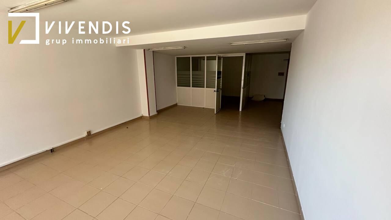 Office to rent in  Lleida Capital  with Air Conditioner