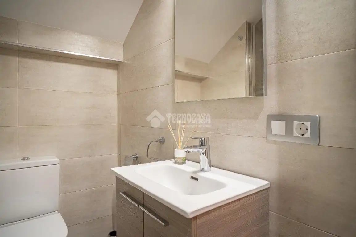 Bathroom of Detached homes for sale in Úbeda  with Air Conditioner, Heating and Terrace