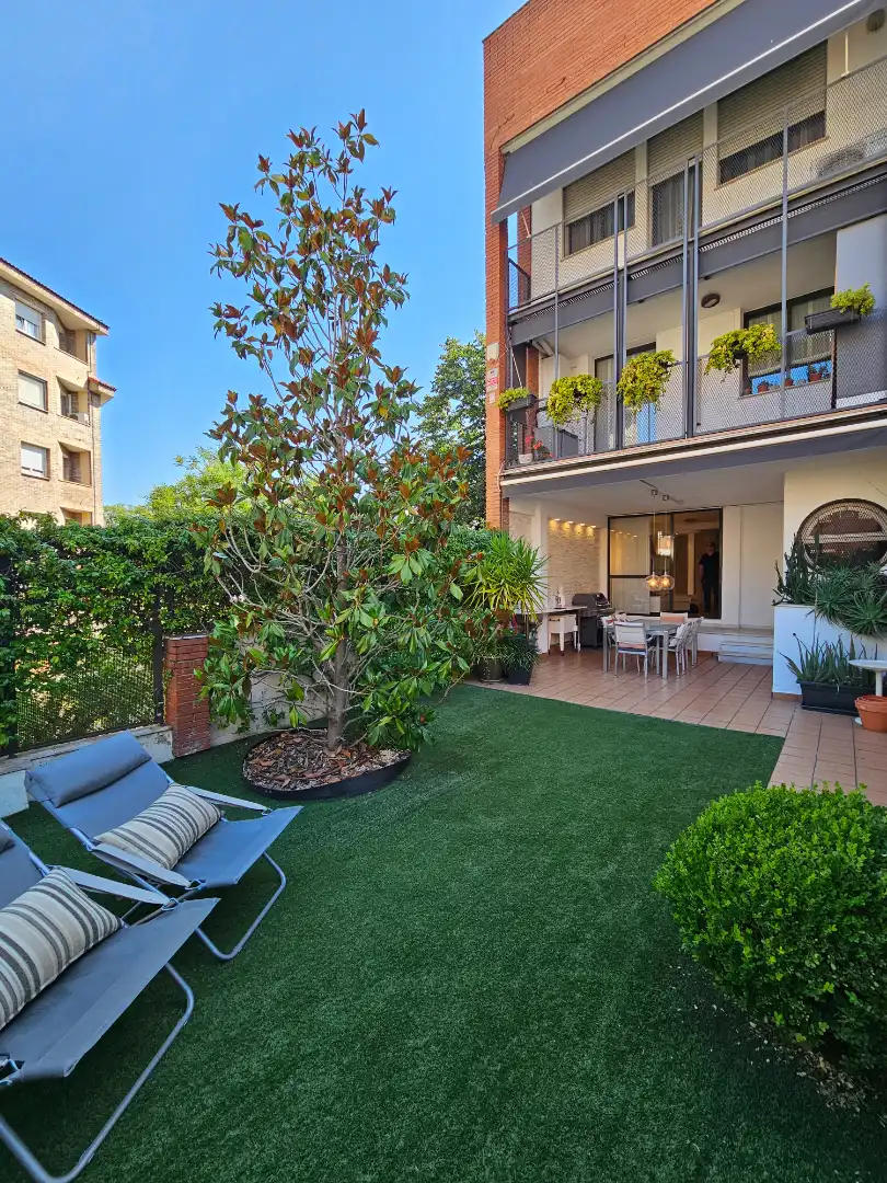 Terraza de Casa adosada en venta en Granollers con Aire acondicionado, Calefacción y Jardín privado